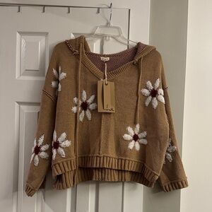 POL Tan V-Neck Sweater with Daisy Pattern